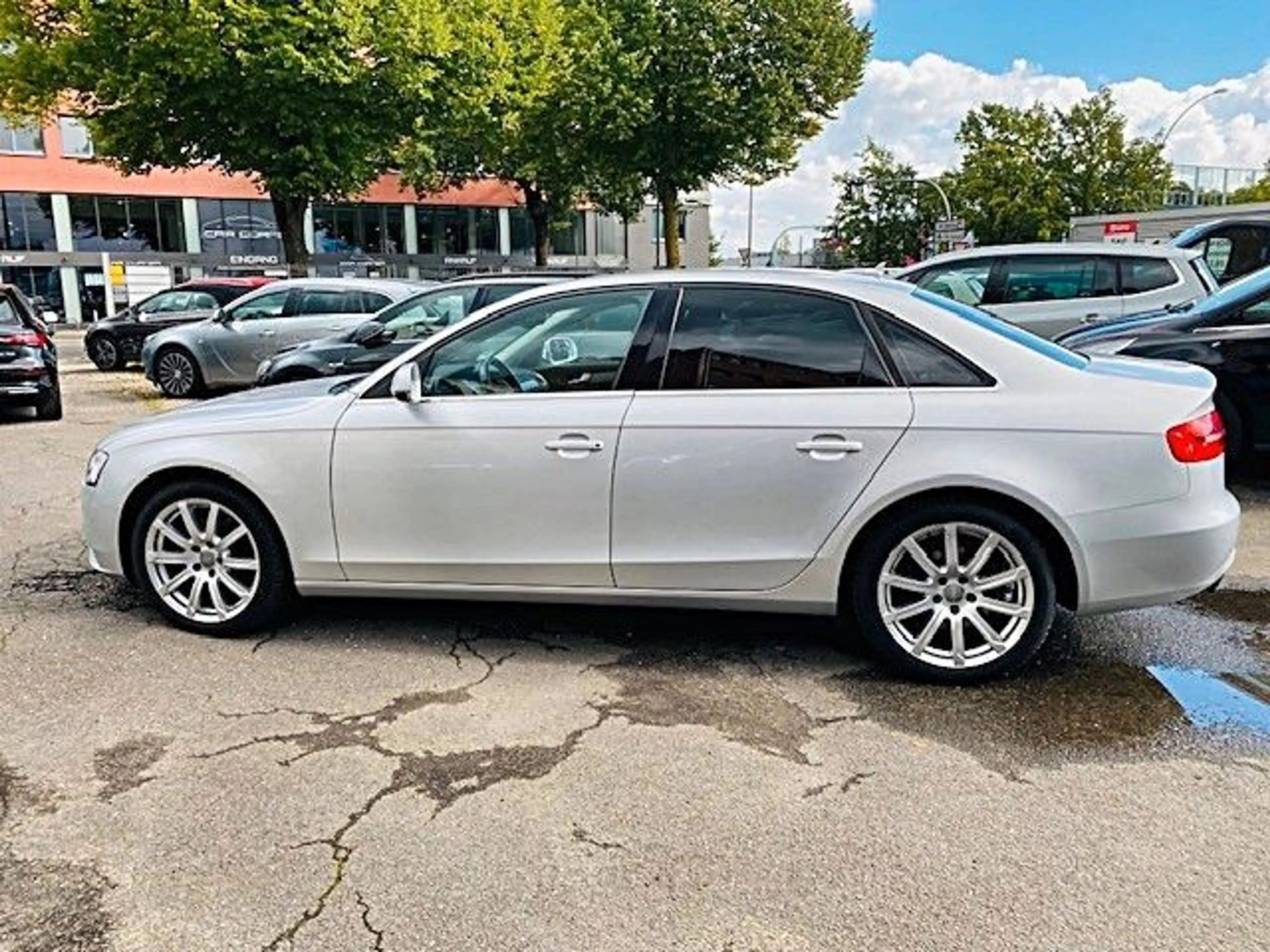 Audi A4 1.8 TFSI multitronic Ambiente — photo 6