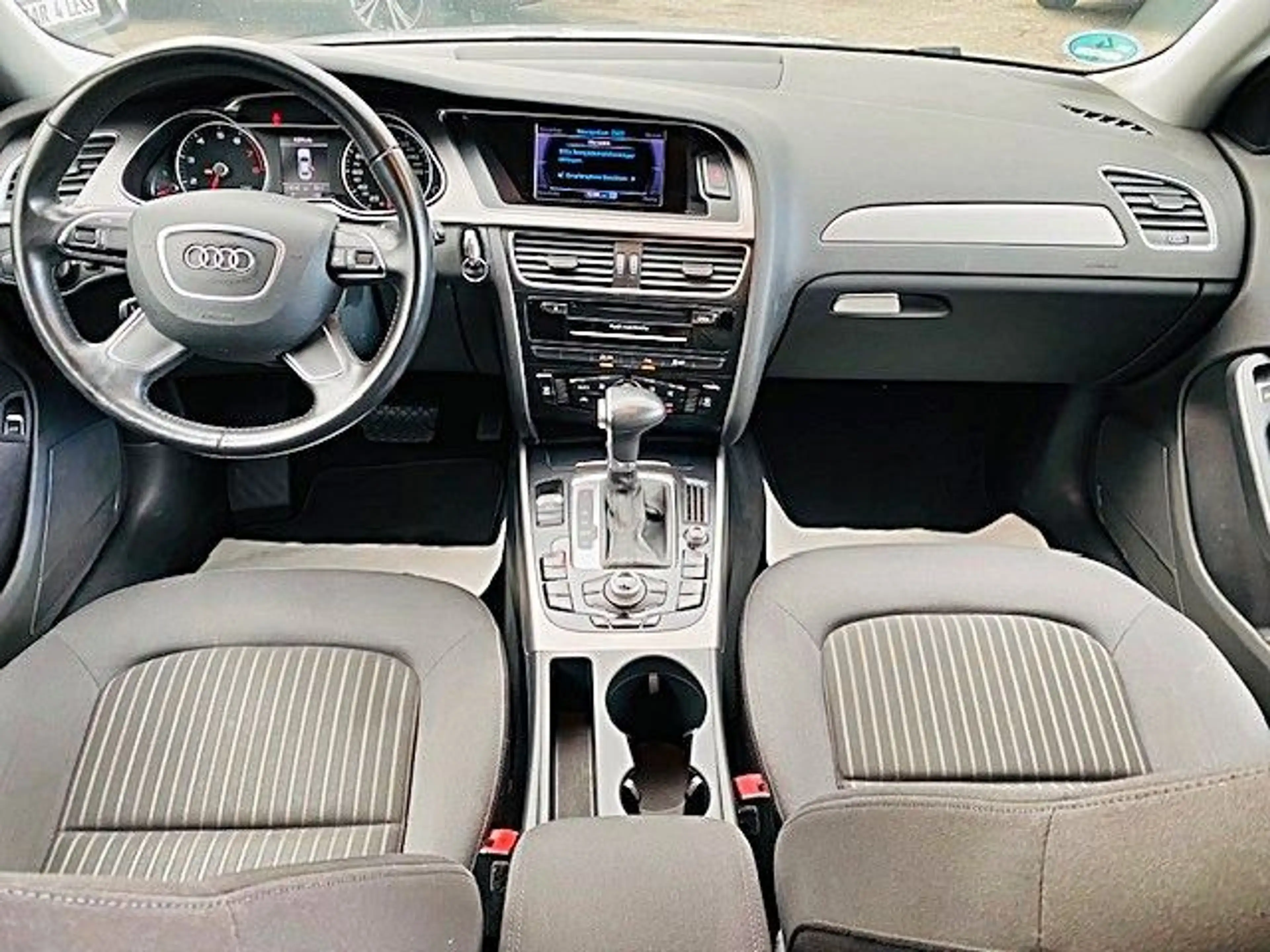 Audi A4 1.8 TFSI multitronic Ambiente — photo 20
