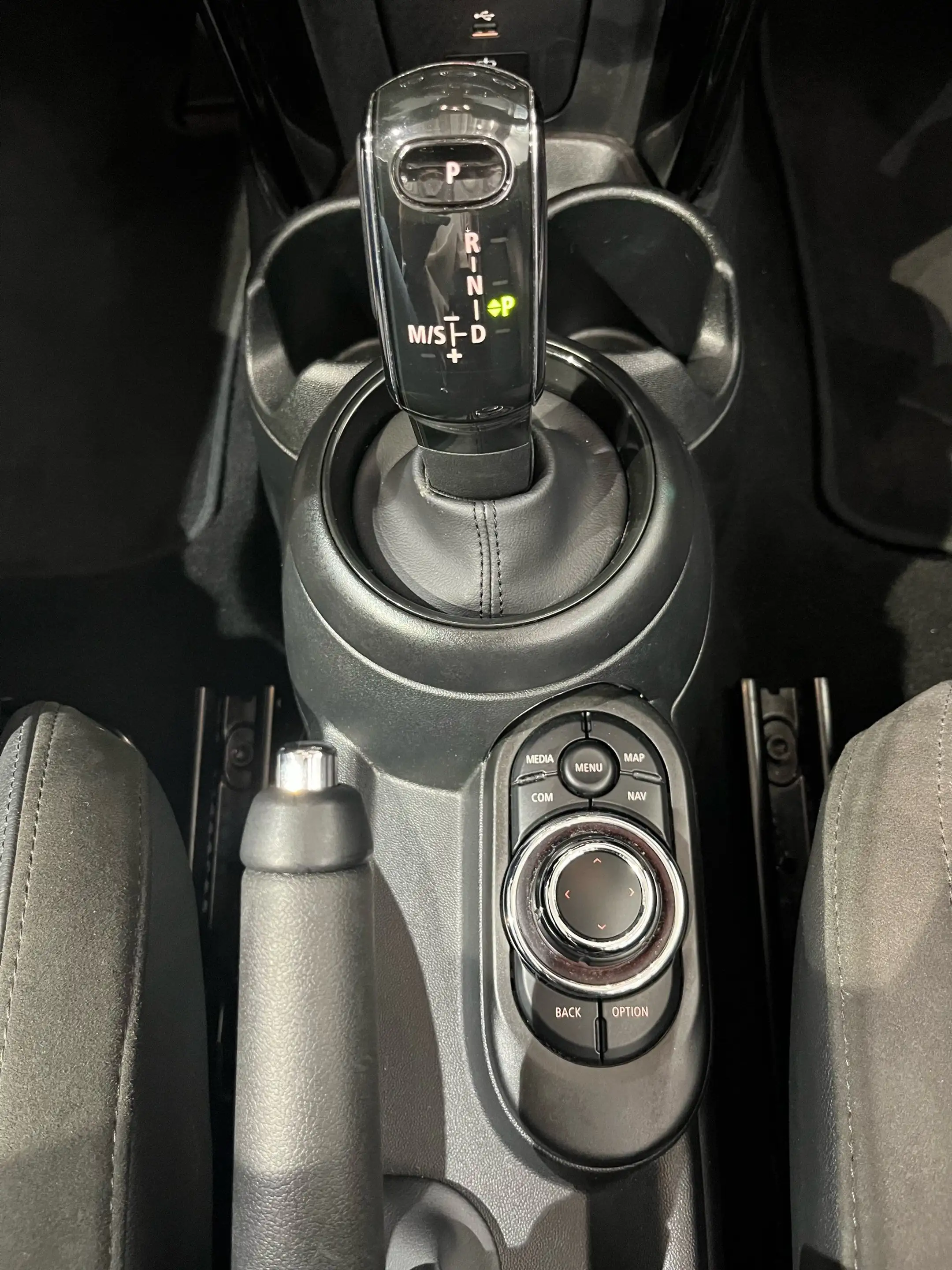MINI Cooper C Cabrio Cooper C abrio DAB LED RFK Navi Komfortzg. Shz — photo 11
