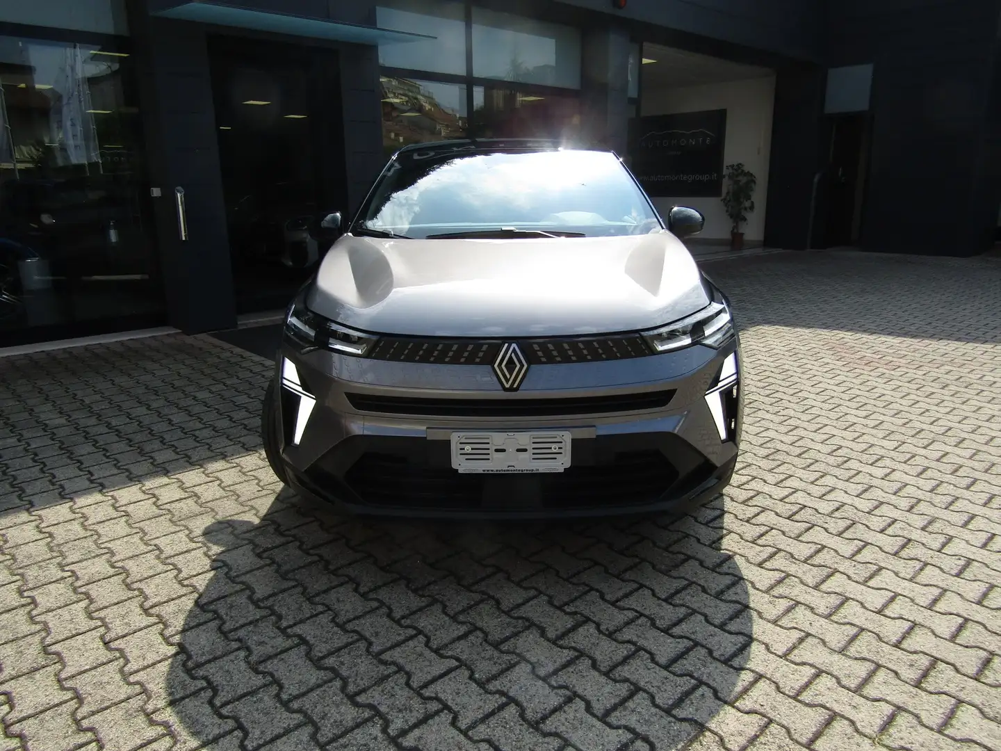 Renault Captur 1.0 ECO-G TECHNO 100 CV,LED,CARPLAY,CERCHI 18,KM 0 Grijs - 2