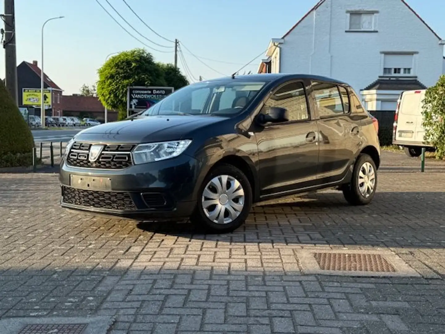 Dacia Sandero Sandero SCe 75 Essentiel Gris - 1