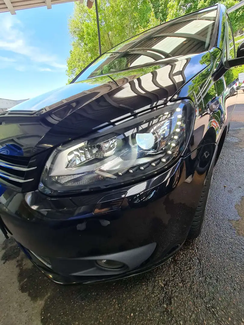 Volkswagen Touran Touran 1.4 TSI DSG MATCH mit 76000 KM. Schwarz - 2