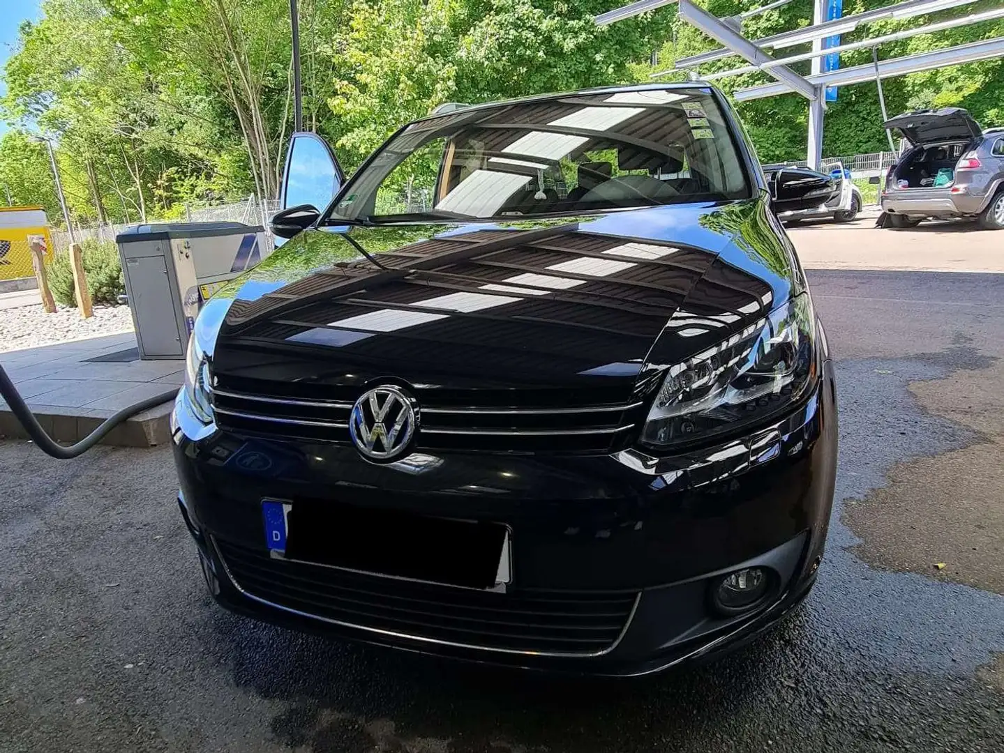 Volkswagen Touran Touran 1.4 TSI DSG MATCH mit 76000 KM. Schwarz - 1