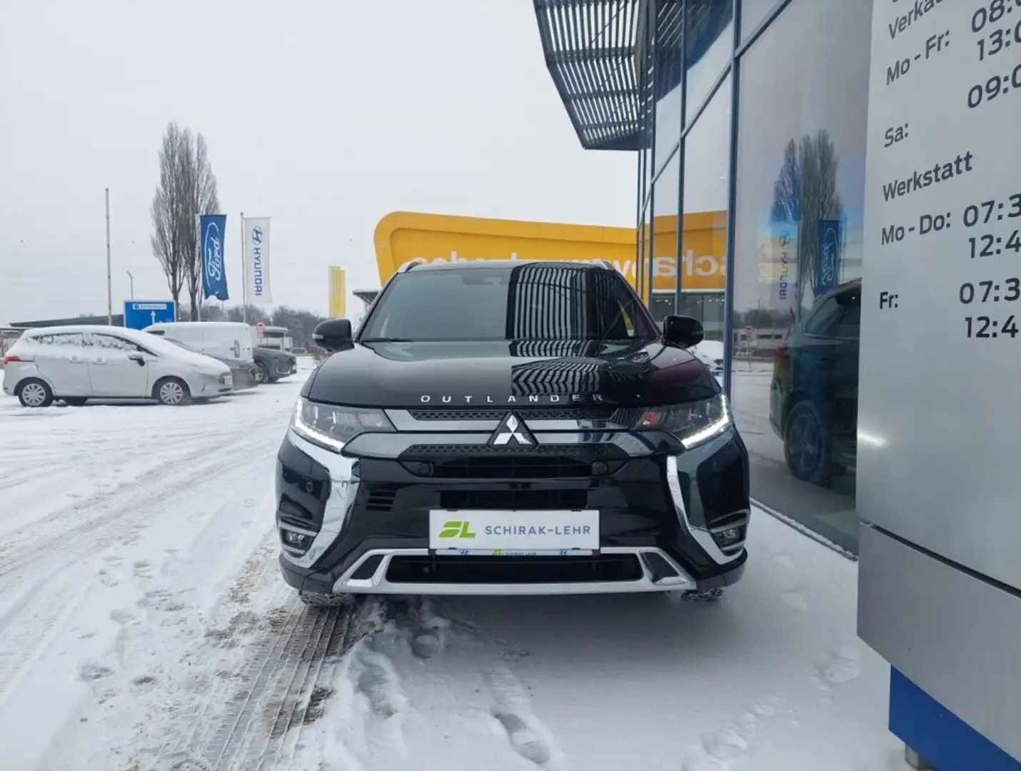Mitsubishi Outlander 2,4 PHEV Diamond Noir - 2