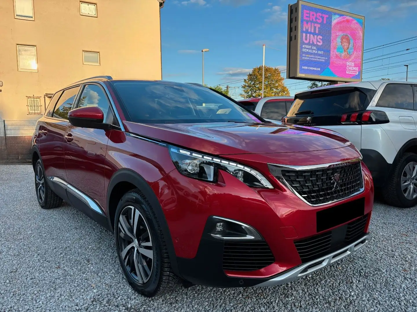 Peugeot 5008 Allure 7-Sitzer Zahnriemen neu!!! Rot - 1