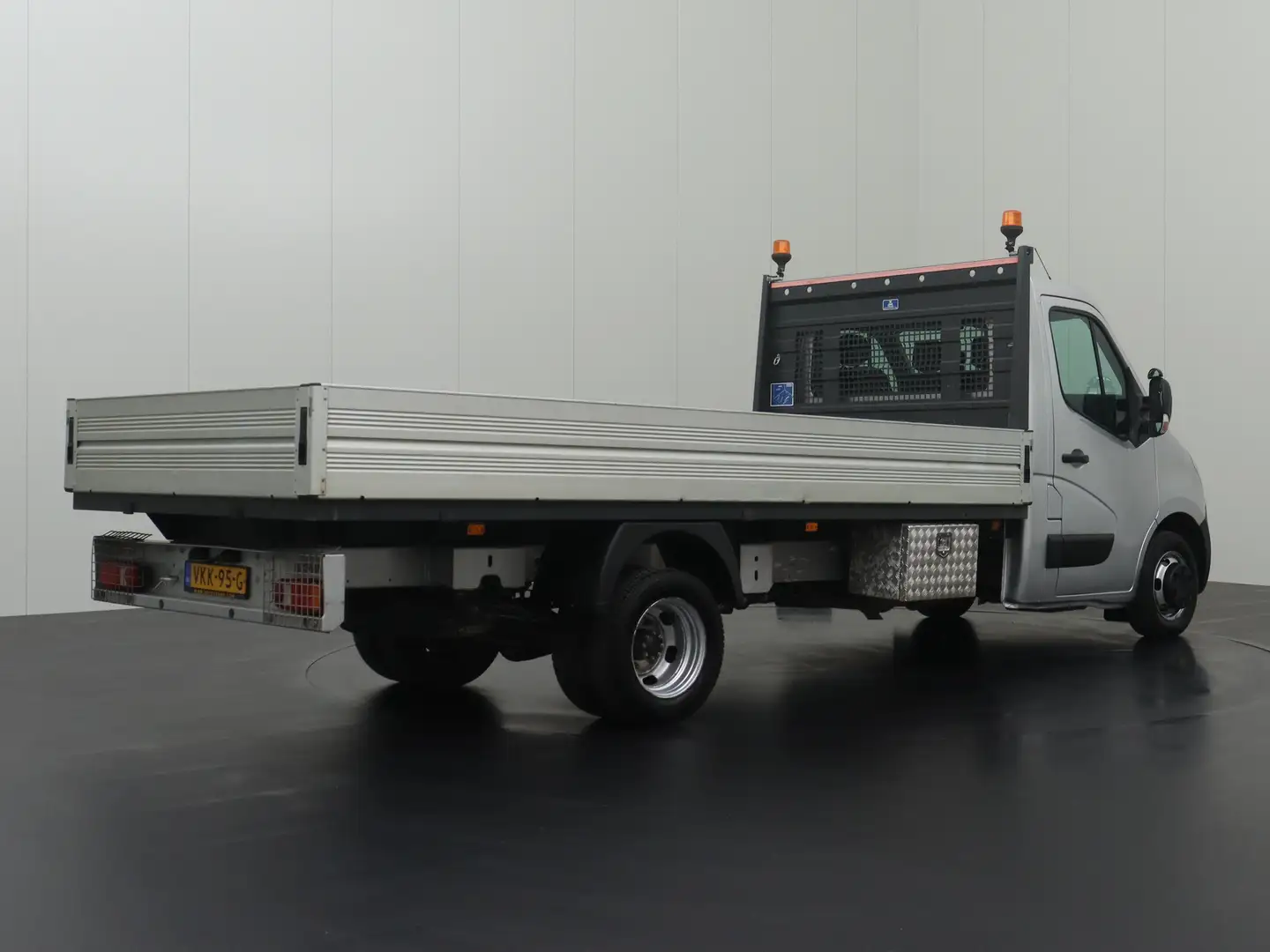Opel Movano 2.3Turbo 145PK Open Laadbak 4,38 Meter | 3500Kg Tr Zilver - 2
