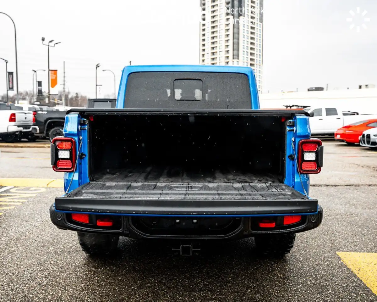 Jeep Gladiator снимка Jeep Gladiator