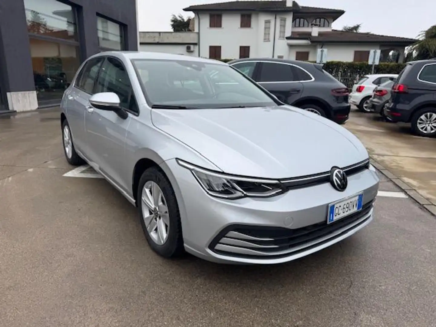 Volkswagen Golf 1.0 eTSI EVO DSG Life Argento - 2