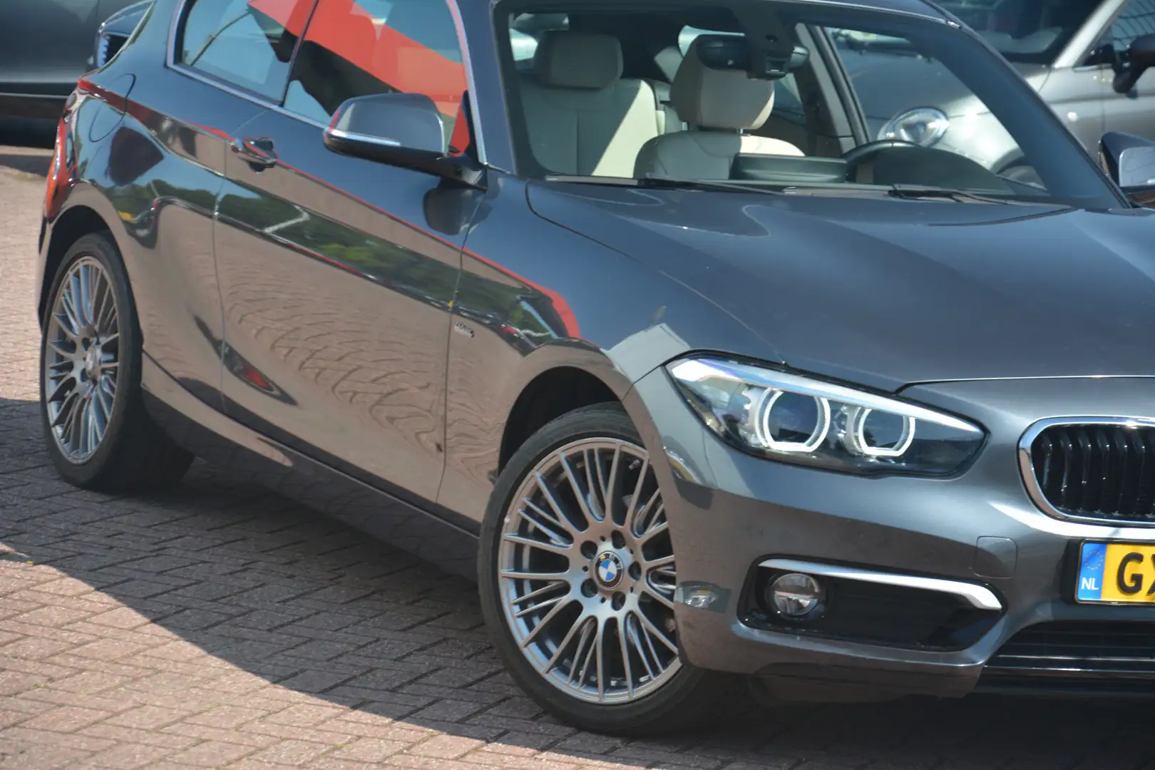 BMW 118 1-serie 118i Corporate Lease Urban | Navigatie | S Gris - 2