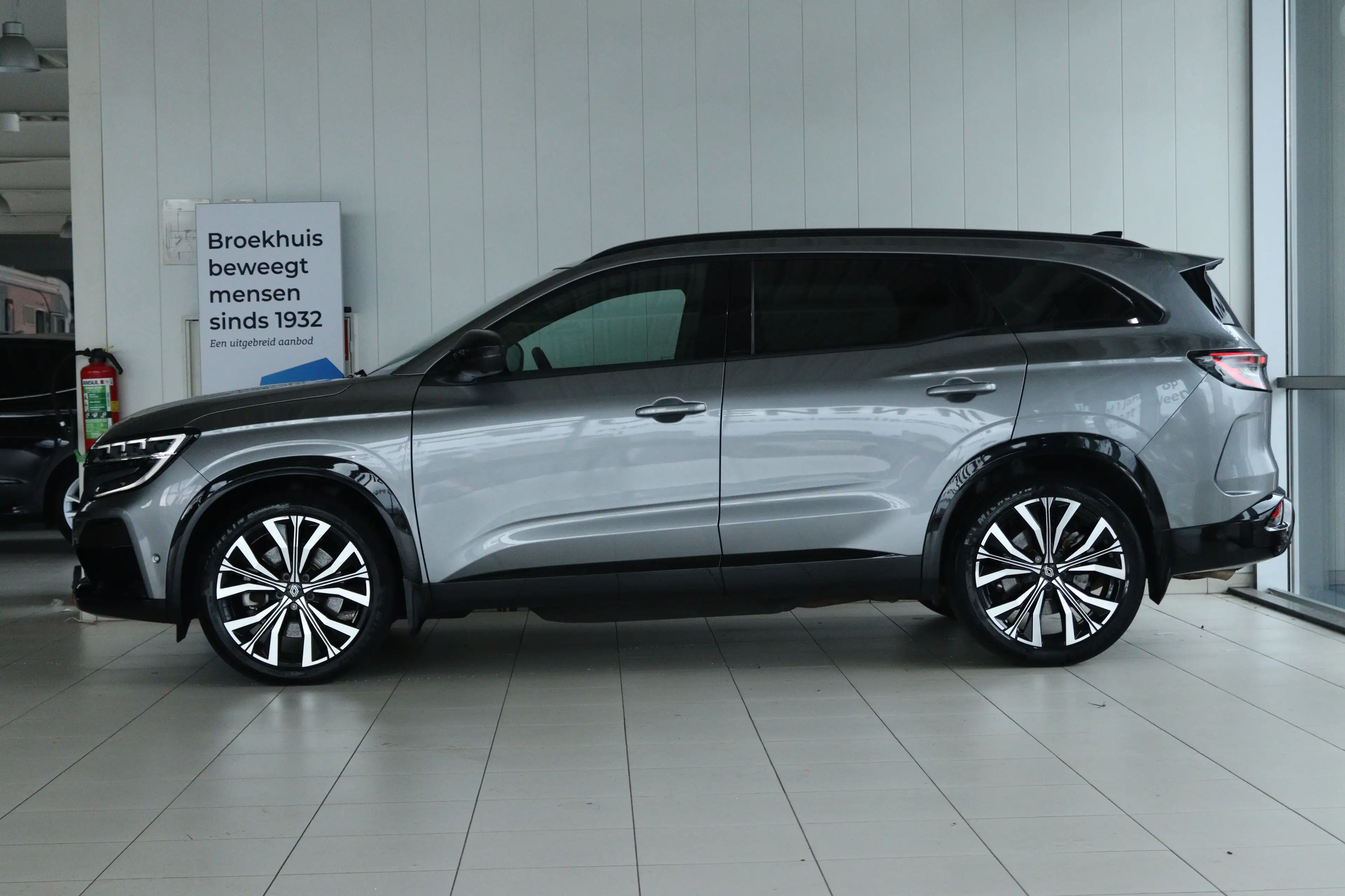 Renault Espace E-Tech full hybrid 200 iconic 5p. | Adapt. Cruise — photo 12