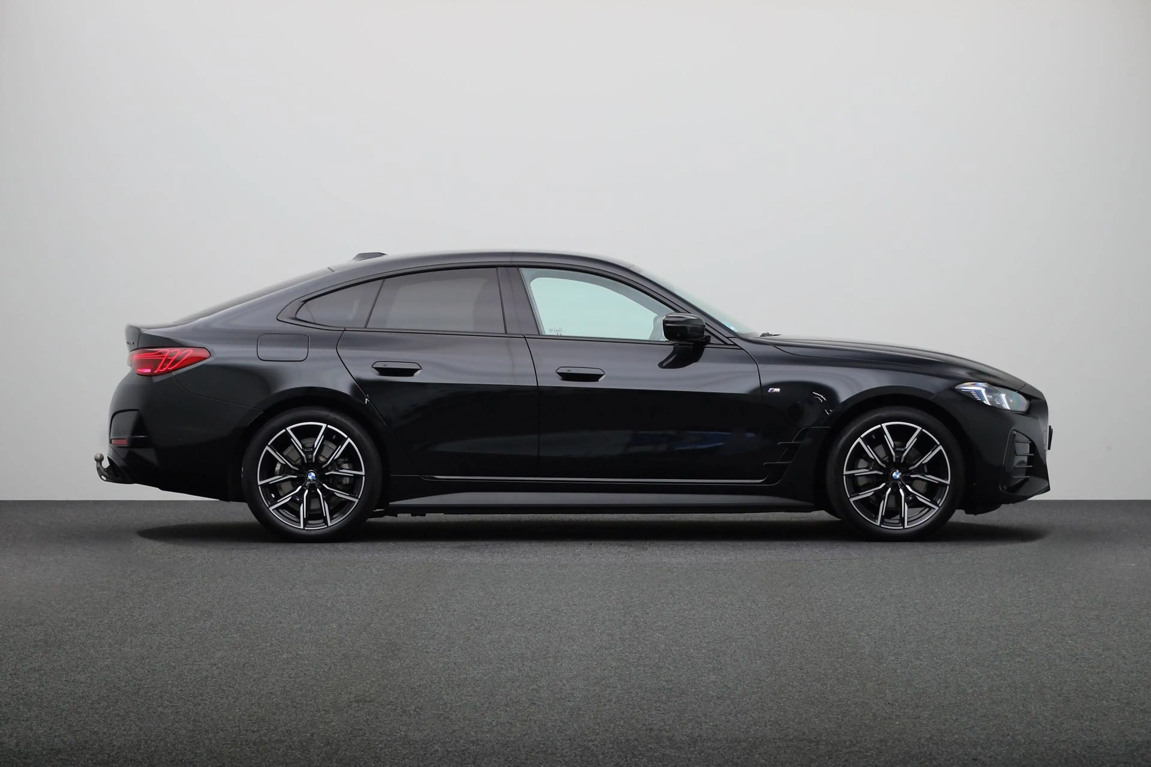 BMW i4 eDrive40 84 kWh M Sport Pakket | Elektrisch verwar — photo 10