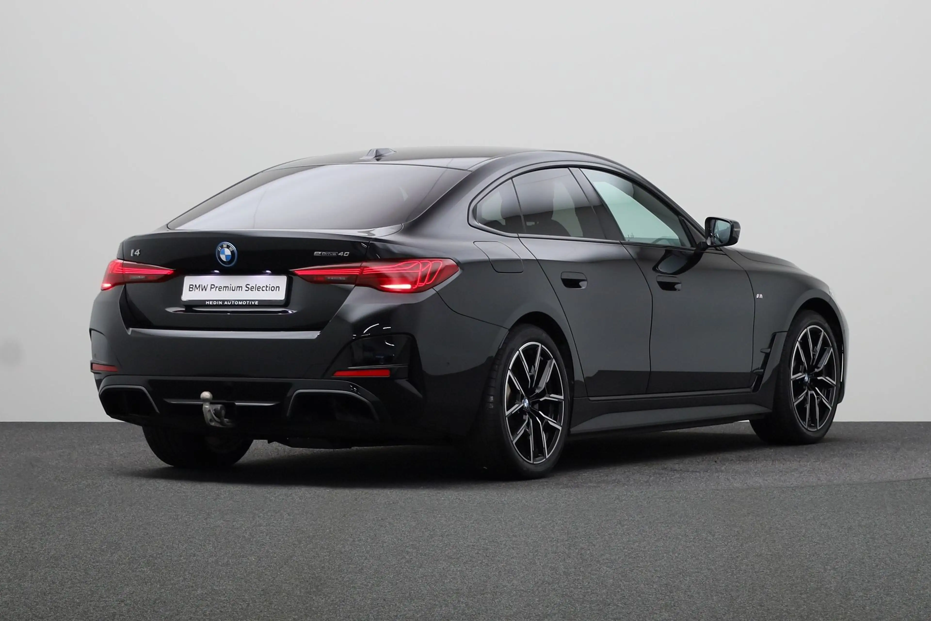 BMW i4 eDrive40 84 kWh M Sport Pakket | Elektrisch verwar — photo 2