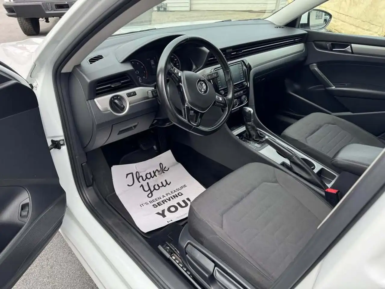 Volkswagen Passat снимка Volkswagen Passat