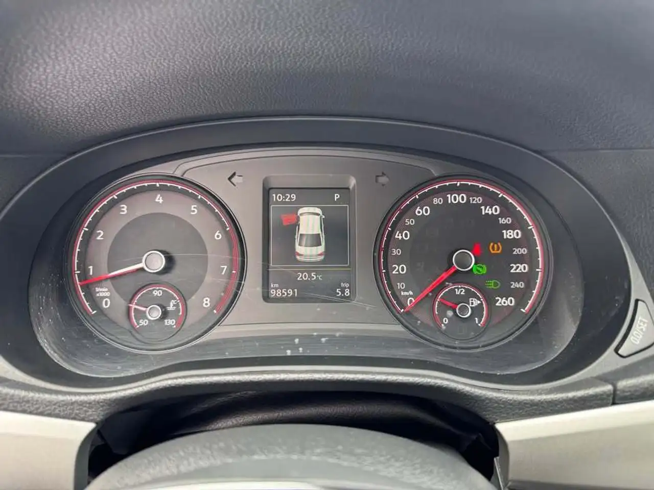 Volkswagen Passat снимка Volkswagen Passat