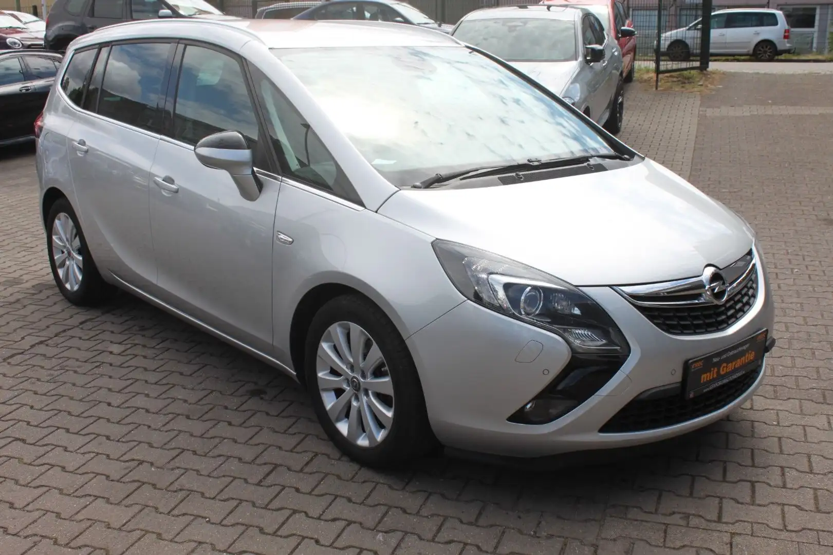 Opel Zafira Tourer Innovation Argent - 2
