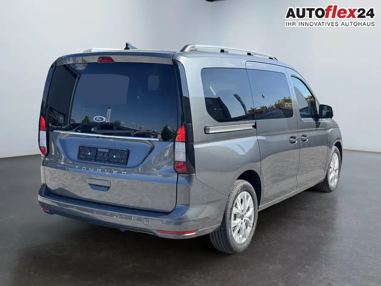 Ford Grand Tourneo Titanium 1,5 L2 7 Sitzer Klimaautomatik Anhänge... 6