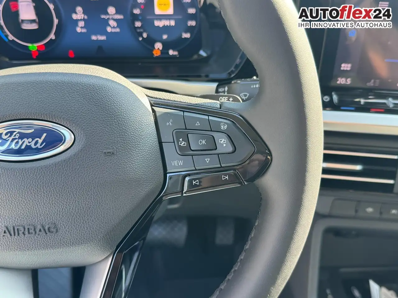 Ford Grand Tourneo Titanium 1,5 L2 7 Sitzer Klimaautomatik Anhänge... 14