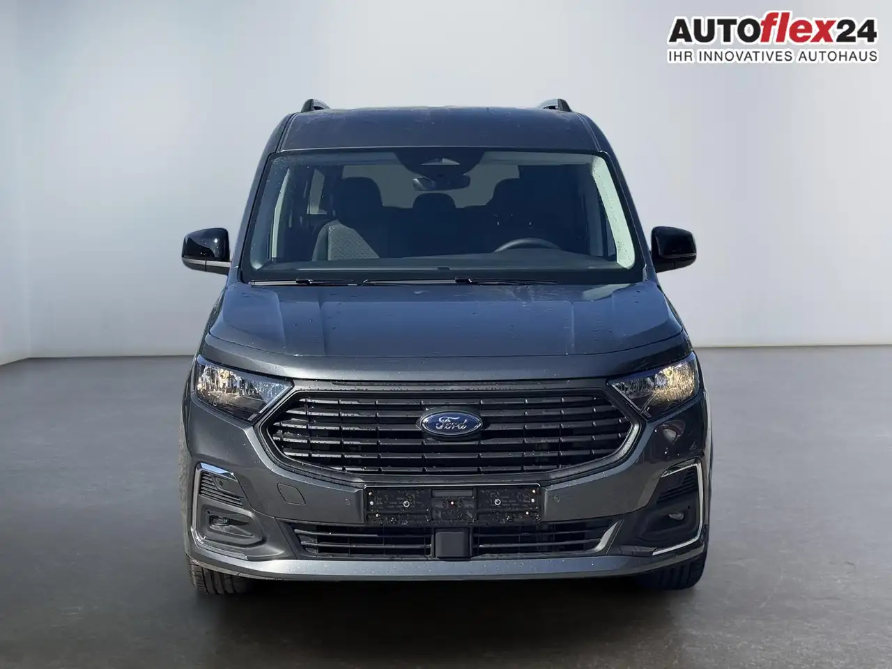 Ford Grand Tourneo Titanium 1,5 L2 7 Sitzer Klimaautomatik Anhänge... 3