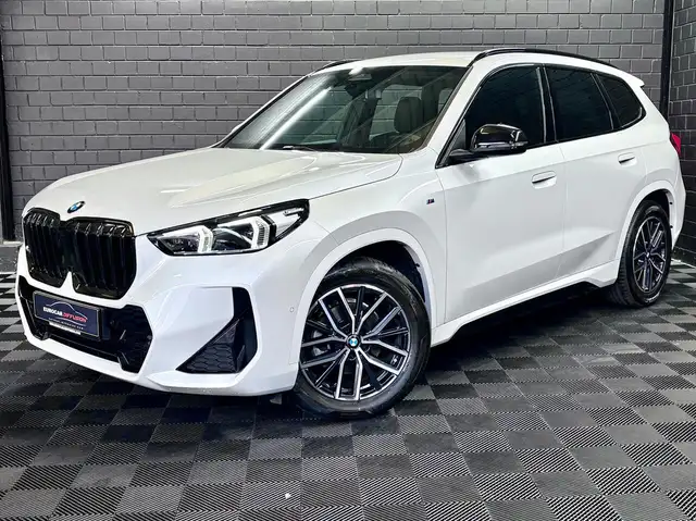 BMW X1 18i sDrive M-Sport * Hayon * Caméra * Sièges chauf
