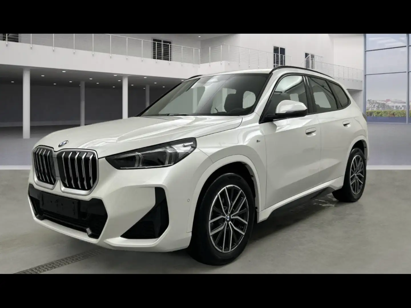 BMW X1 18i sDrive M-Sport Blanc - 1