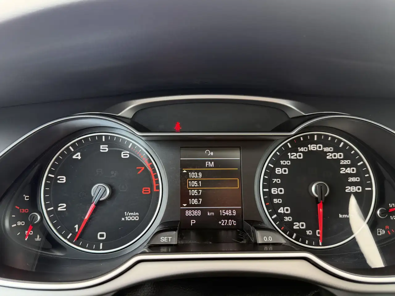 Audi A4 photo Audi A4