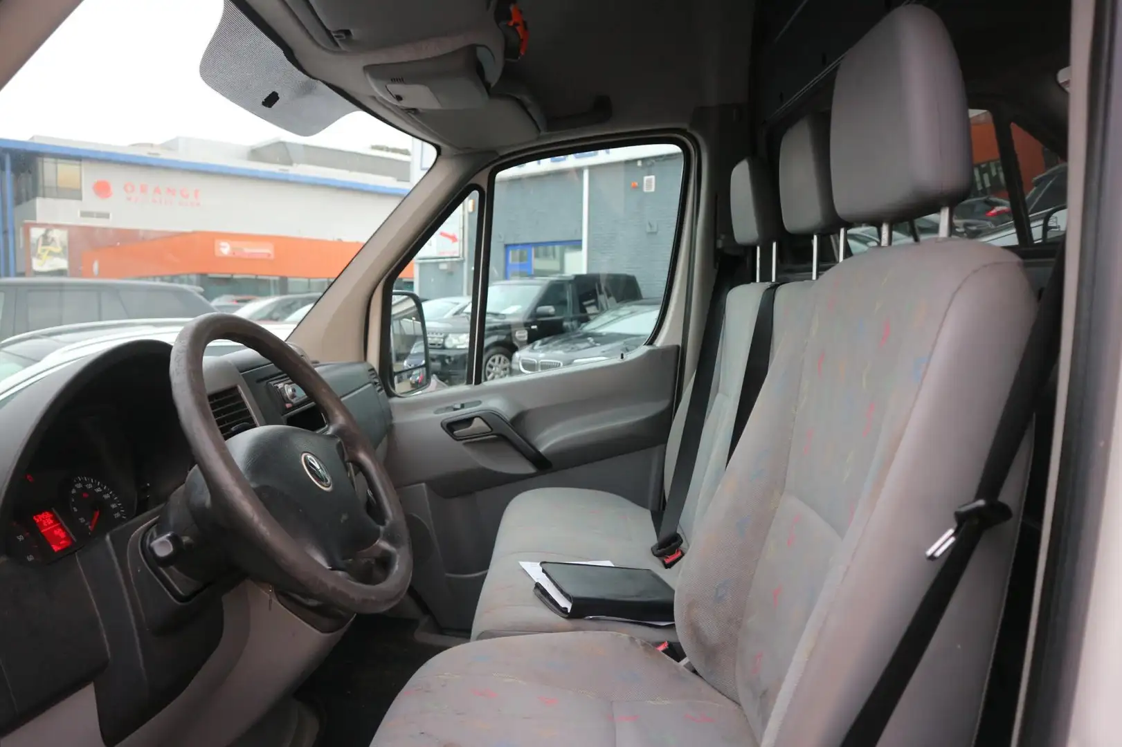Volkswagen Crafter 46 2.5 TDI L2 / Airco / Nette Bus / Nw APK 2025 ! - 2