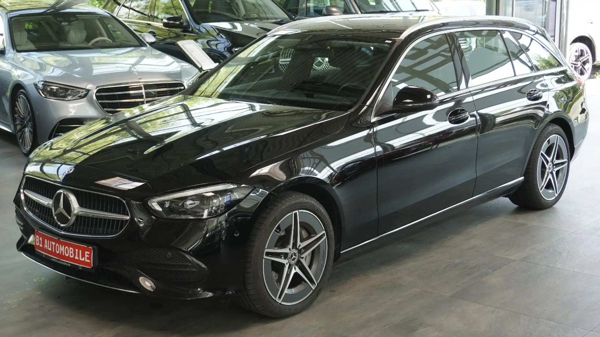 Mercedes-Benz C 300 Te Avantgarde*AHK*BURMESTER*DAB*KAM*NAVI* Schwarz - 1