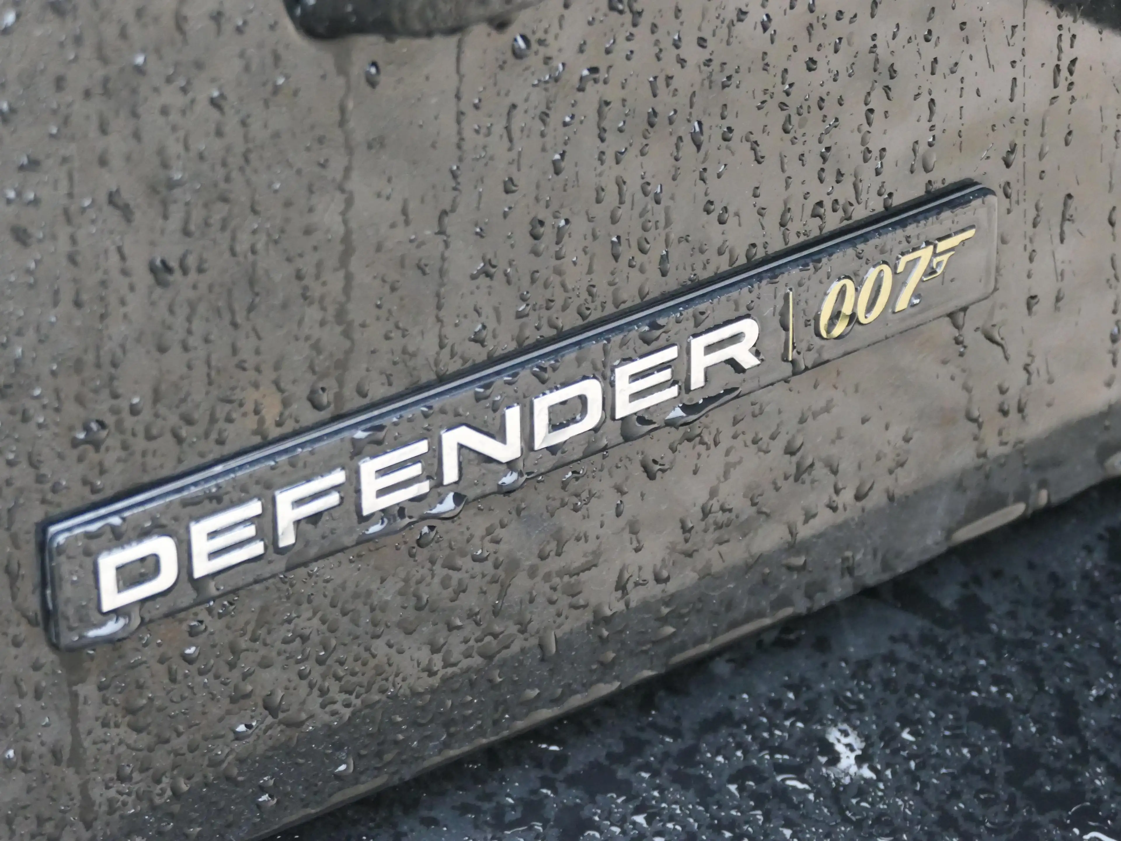 Land Rover Defender 90 P525 V8 JAMES BOND Edition | PANO | TOWB | MERI — photo 15