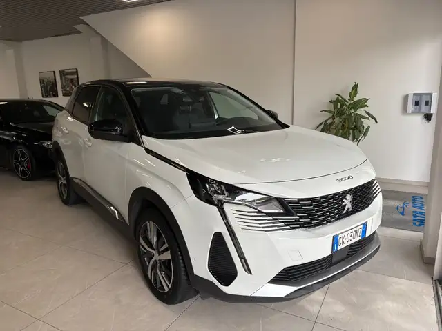 2022 Peugeot 3008 in White for sale