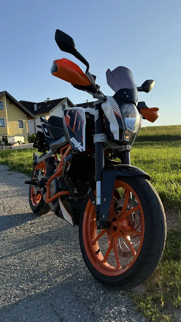 KTM 390 Duke - 2