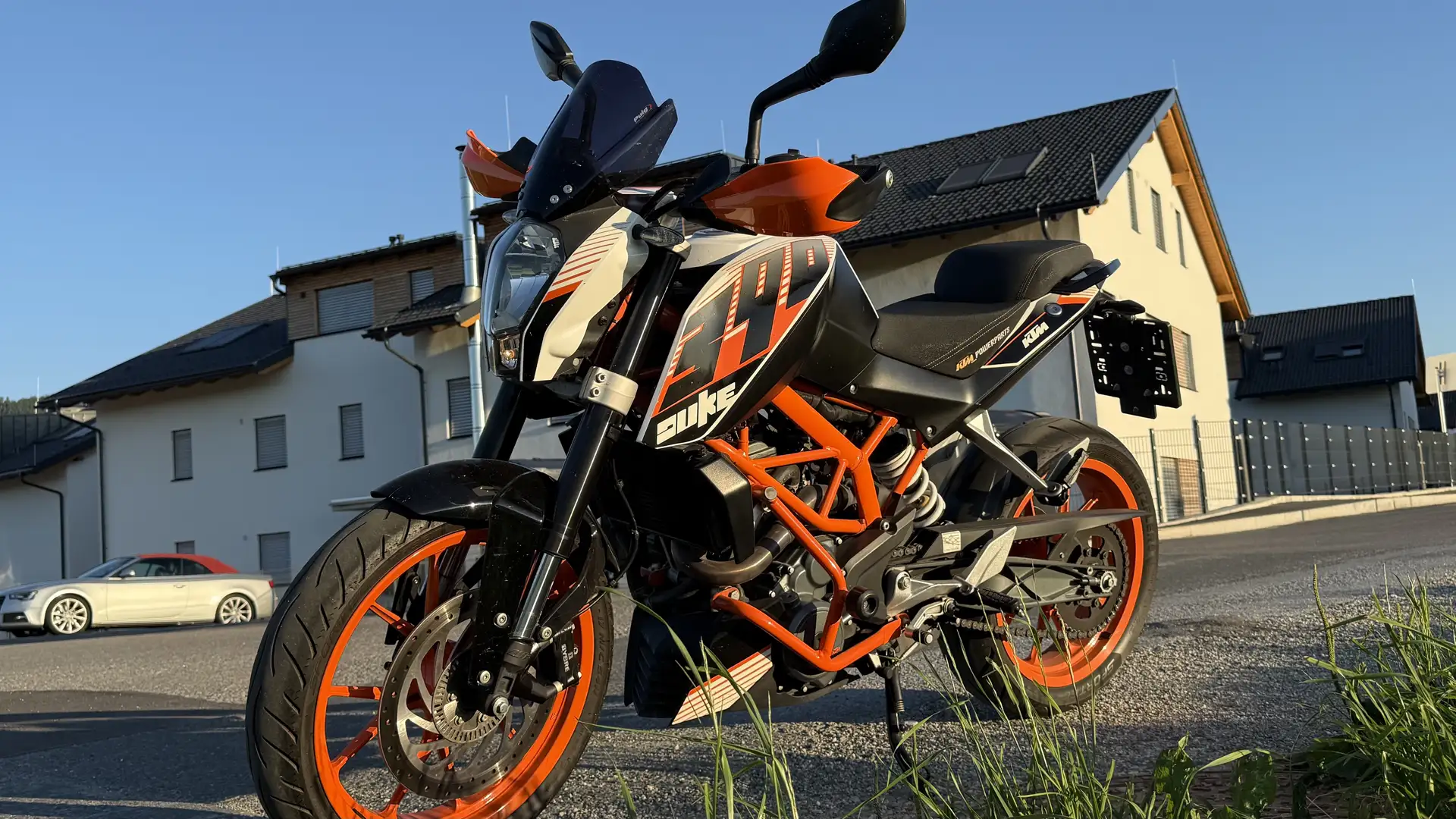 KTM 390 Duke - 1