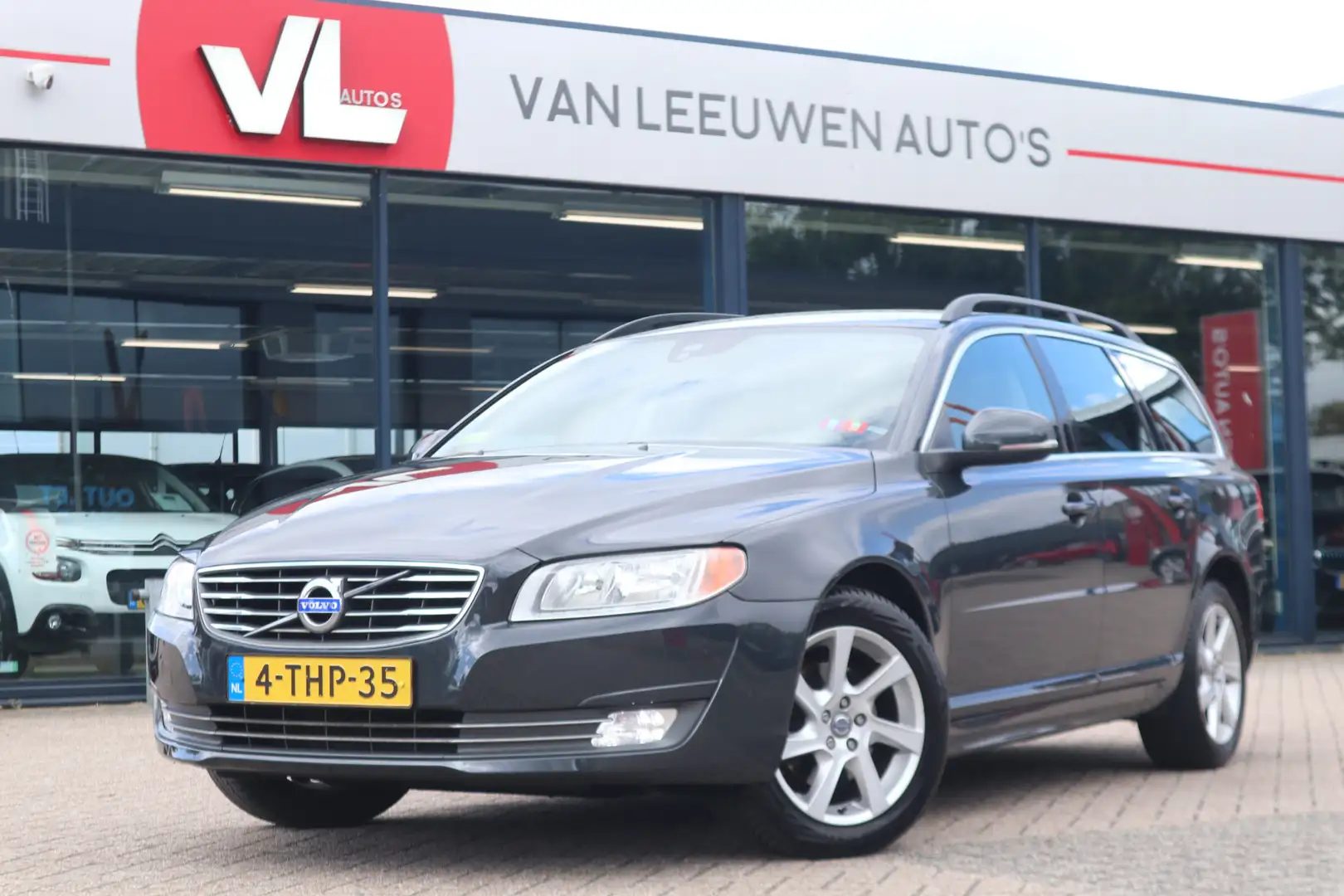 Volvo V70 1.6 T4 Nordic+ | Navi | Stoelverwarming | Automaat Grijs - 1