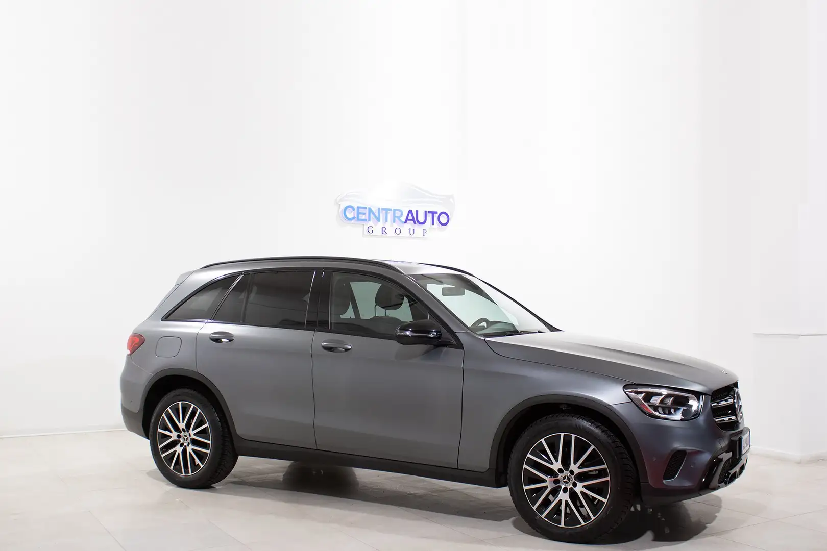 Mercedes-Benz GLC 220 d 4MATIC SPORT *PELLE, VERNICE OPACA* Grigio - 2