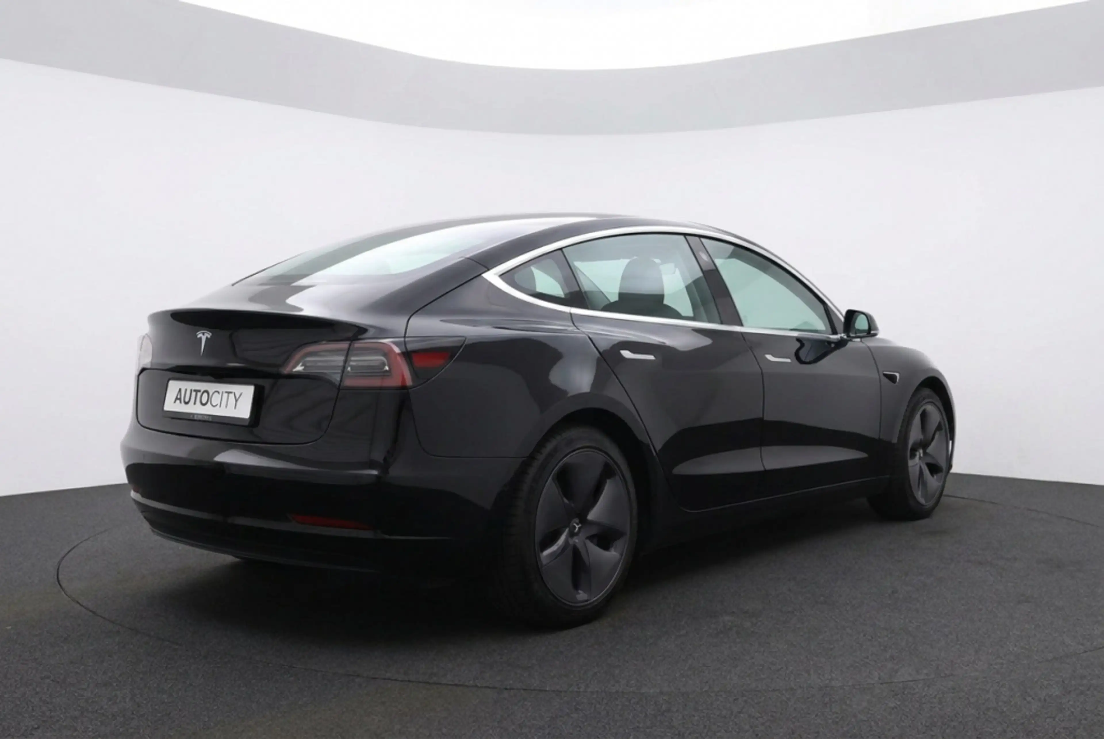 Tesla Model 3 Standard range RWD Plus 60 kWh 86% SOH l NL Auto l — photo 3