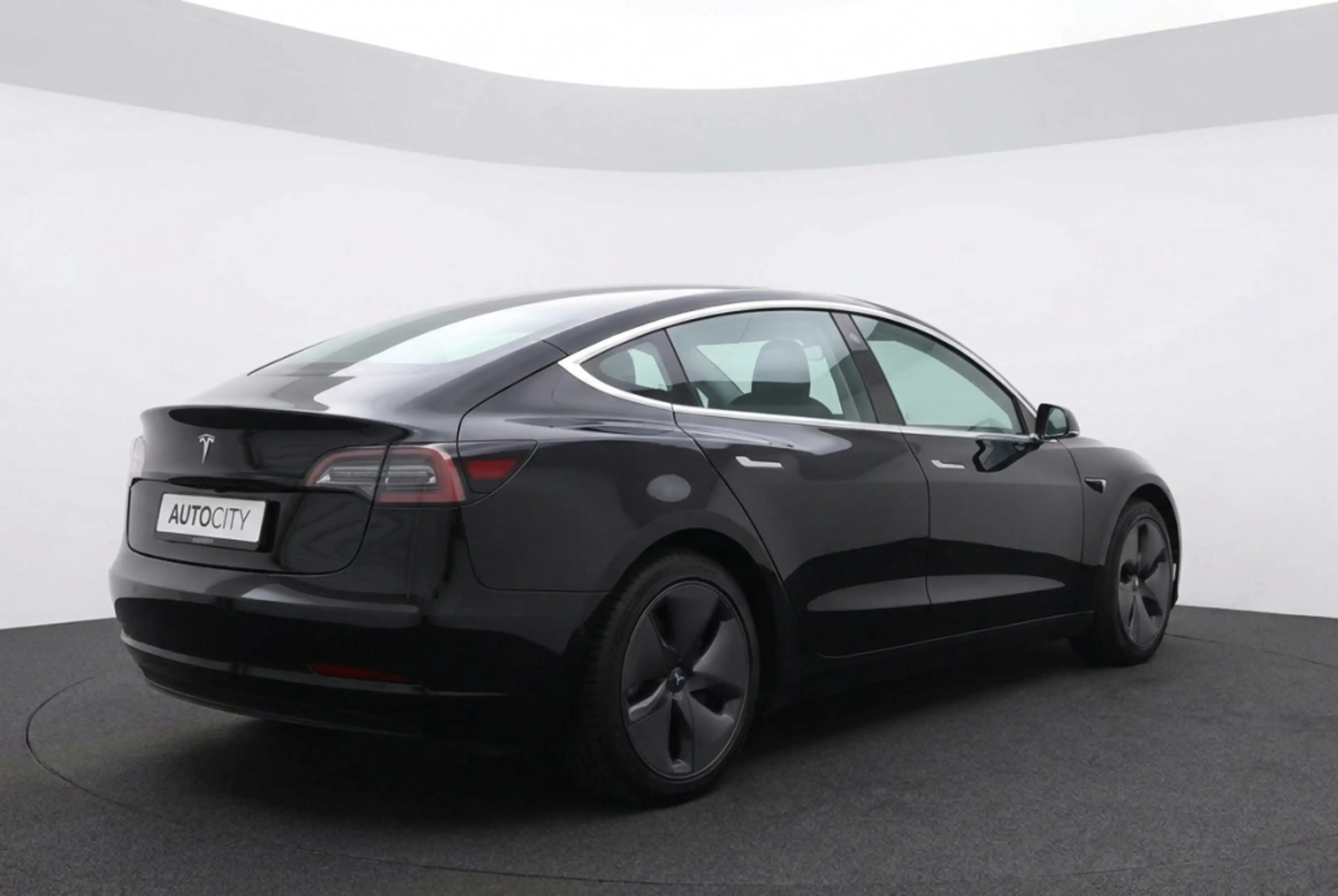 Tesla Model 3 Standard range RWD Plus 60 kWh 86% SOH l NL Auto l — photo 5
