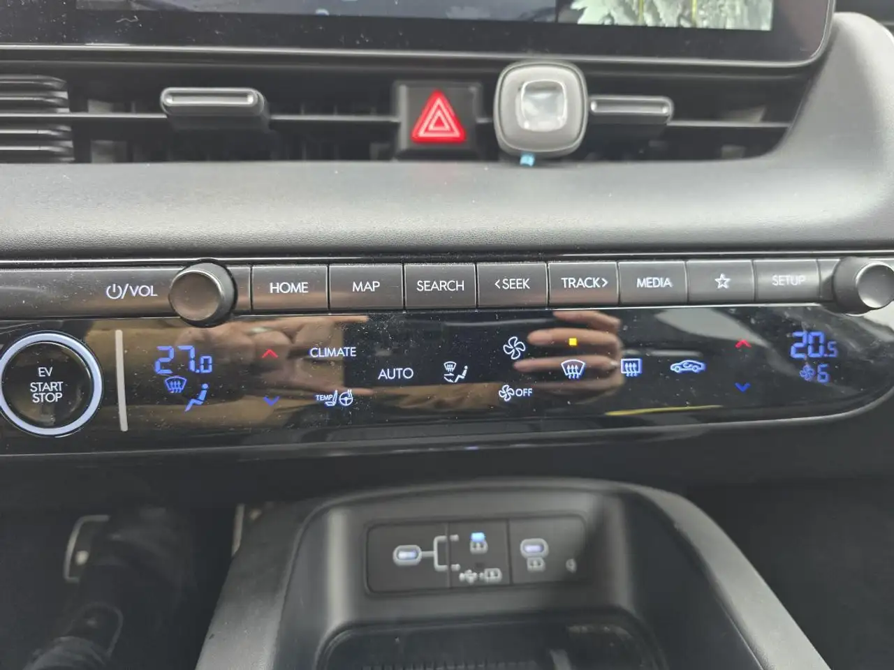 Hyundai IONIQ 5 снимка Hyundai IONIQ 5