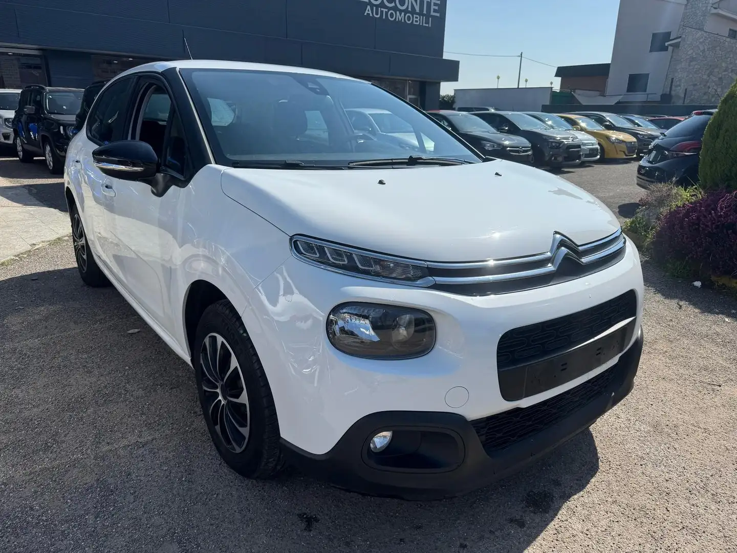 Citroen C3 1.2 puretech Shine 82cv Bianco - 1