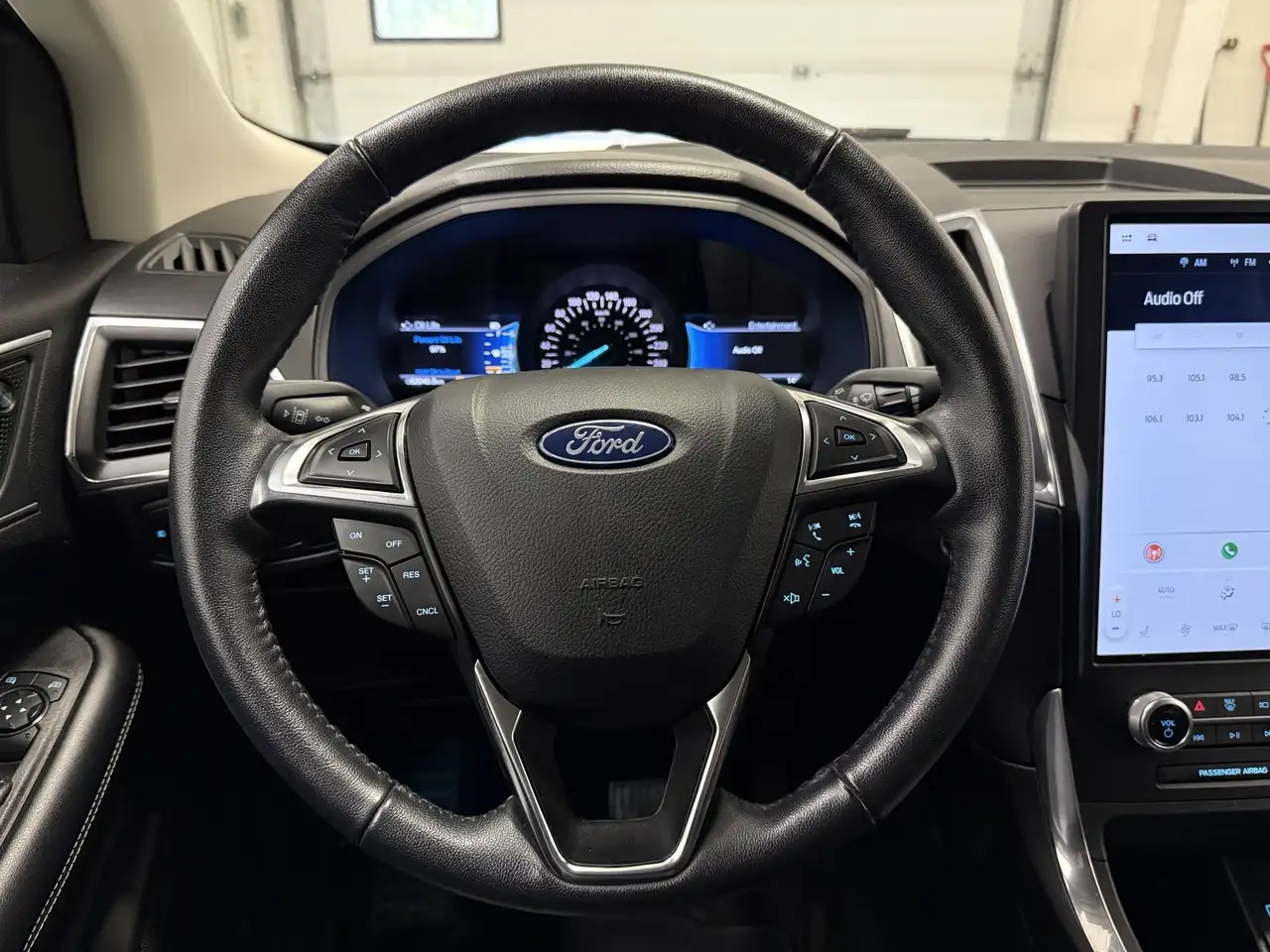 Ford Edge photo Ford Edge