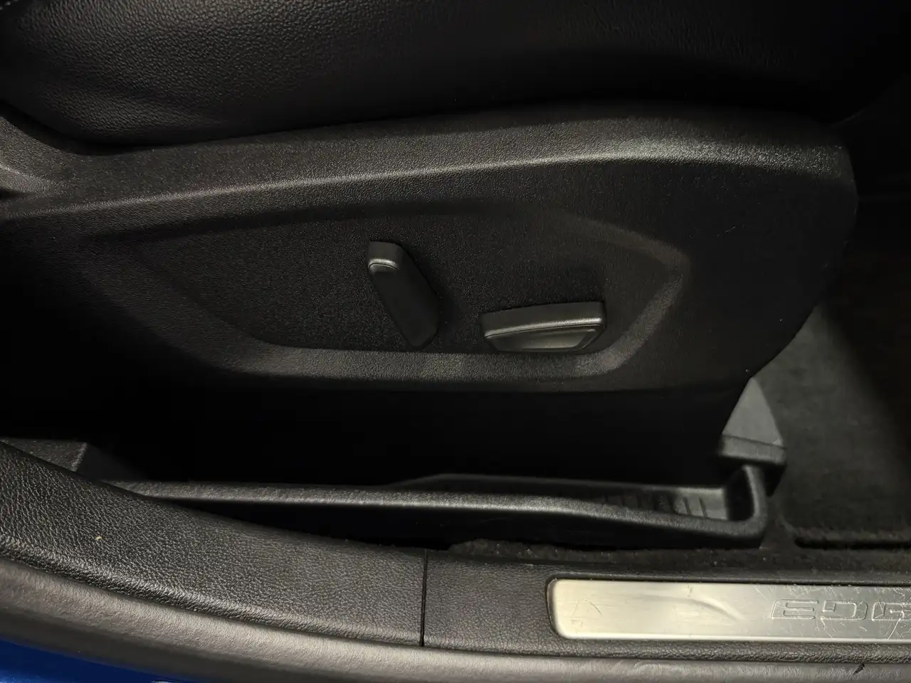 Ford Edge photo Ford Edge