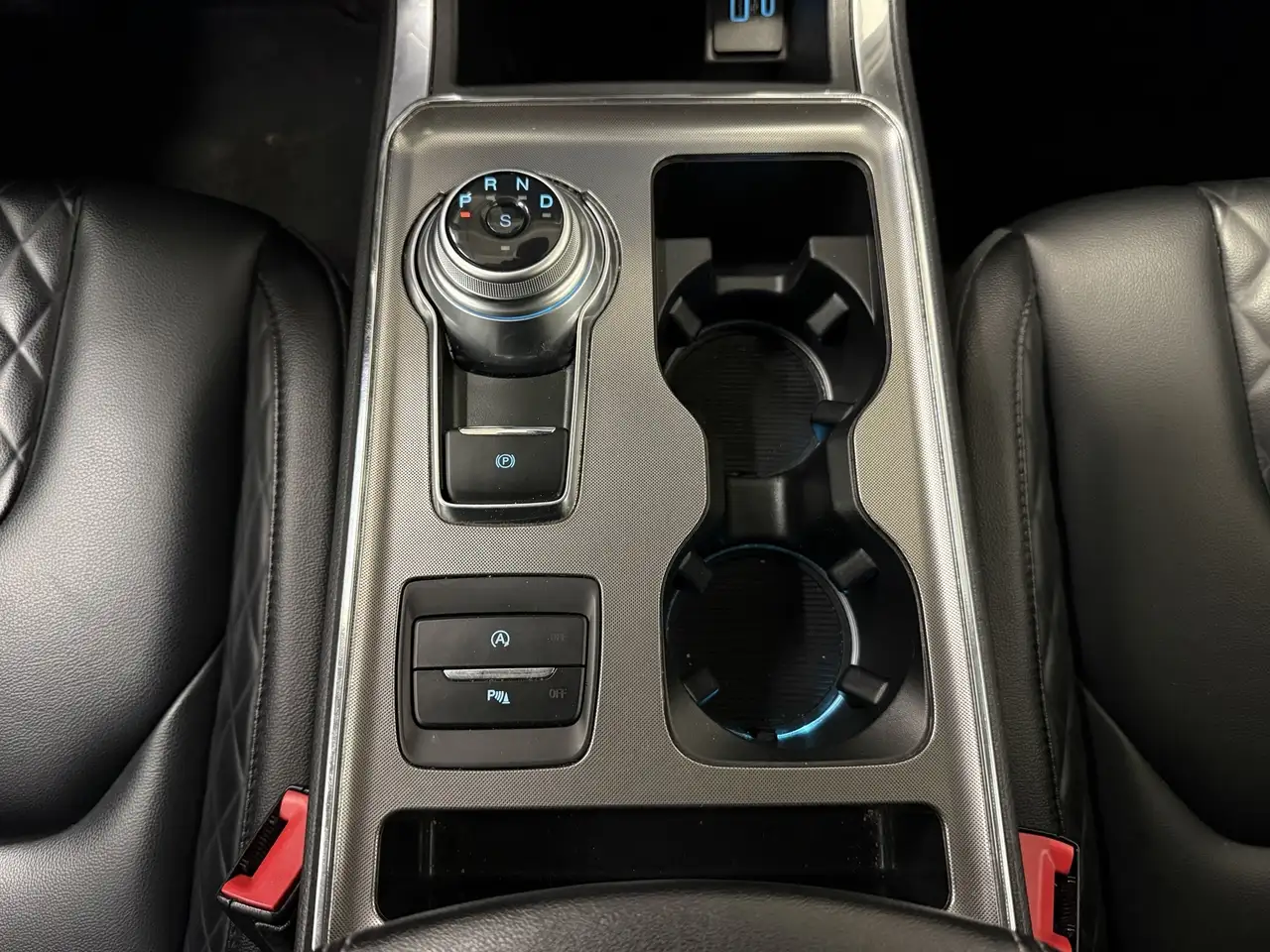 Ford Edge photo Ford Edge