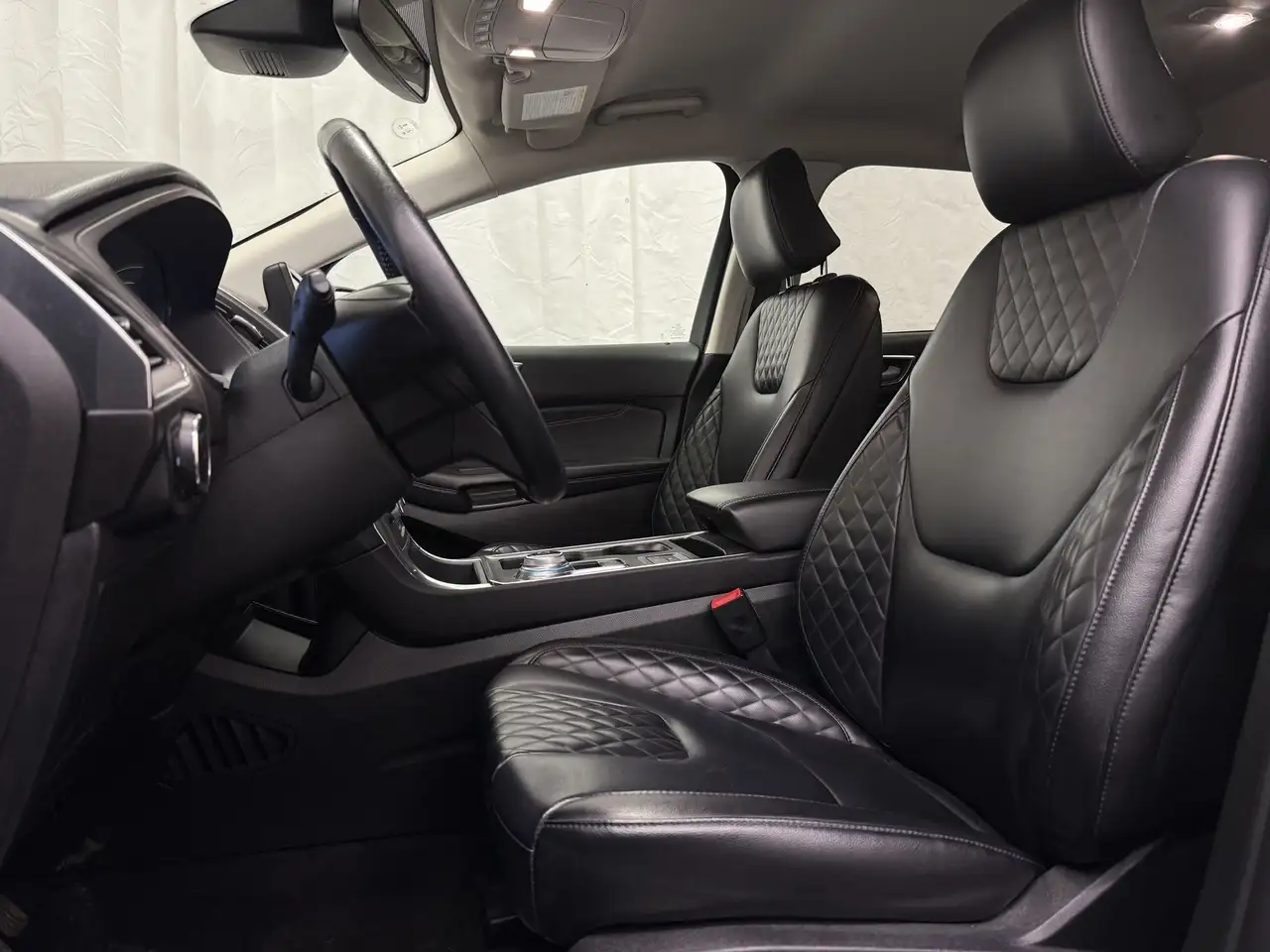 Ford Edge photo Ford Edge