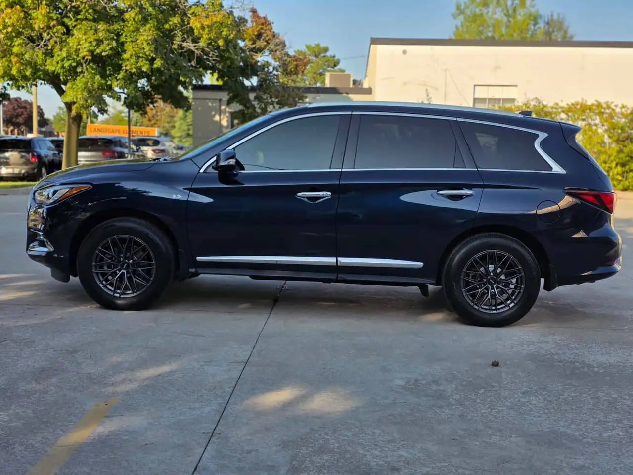 Infiniti QX60 photo Infiniti QX60