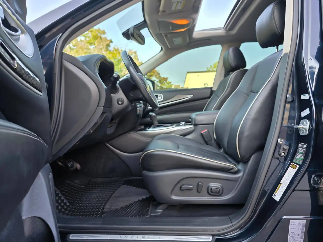 Infiniti QX60 photo Infiniti QX60