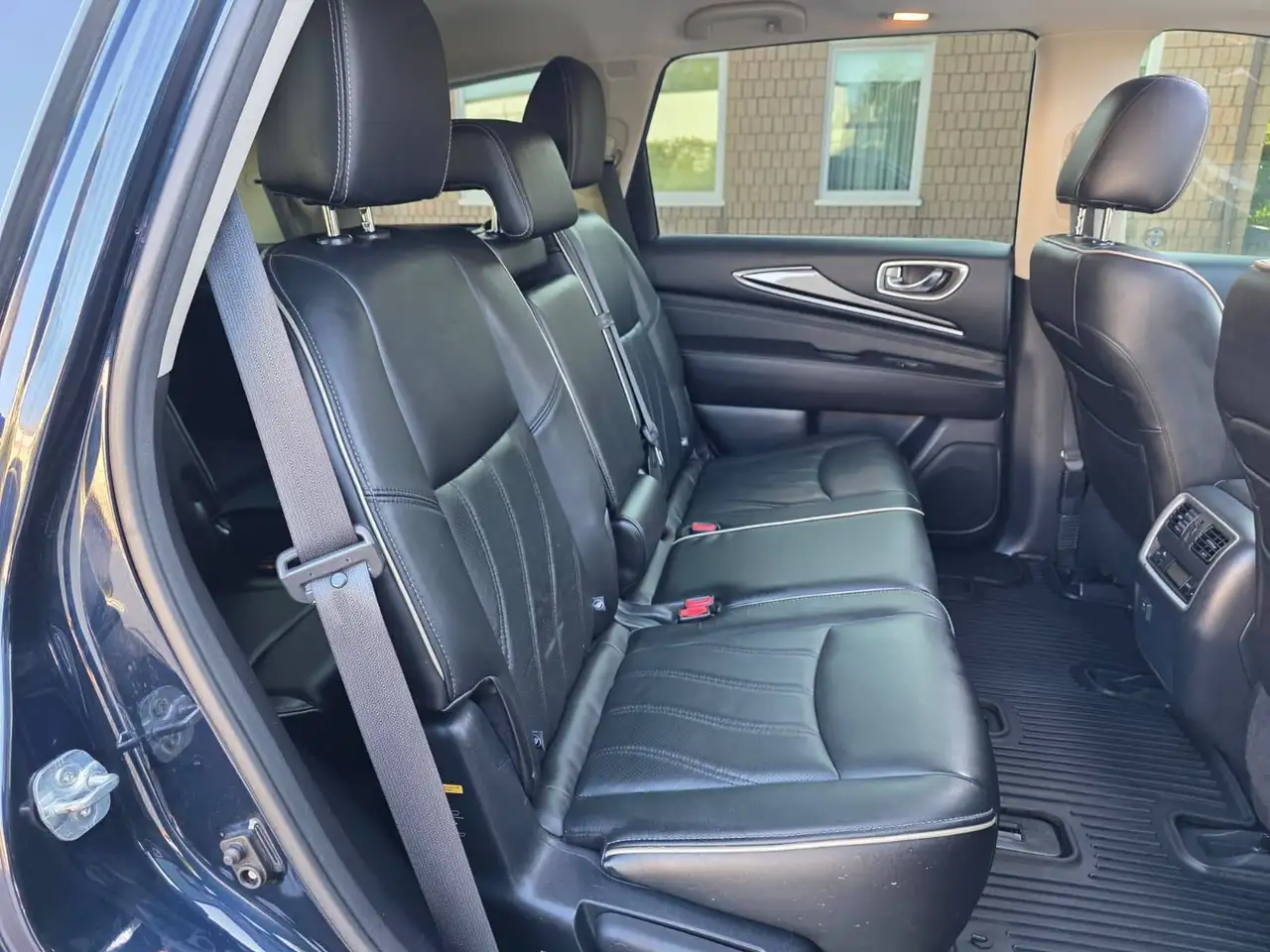 Infiniti QX60 photo Infiniti QX60
