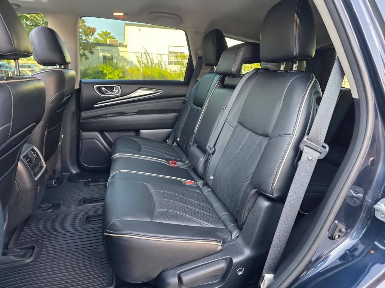 Infiniti QX60 photo Infiniti QX60