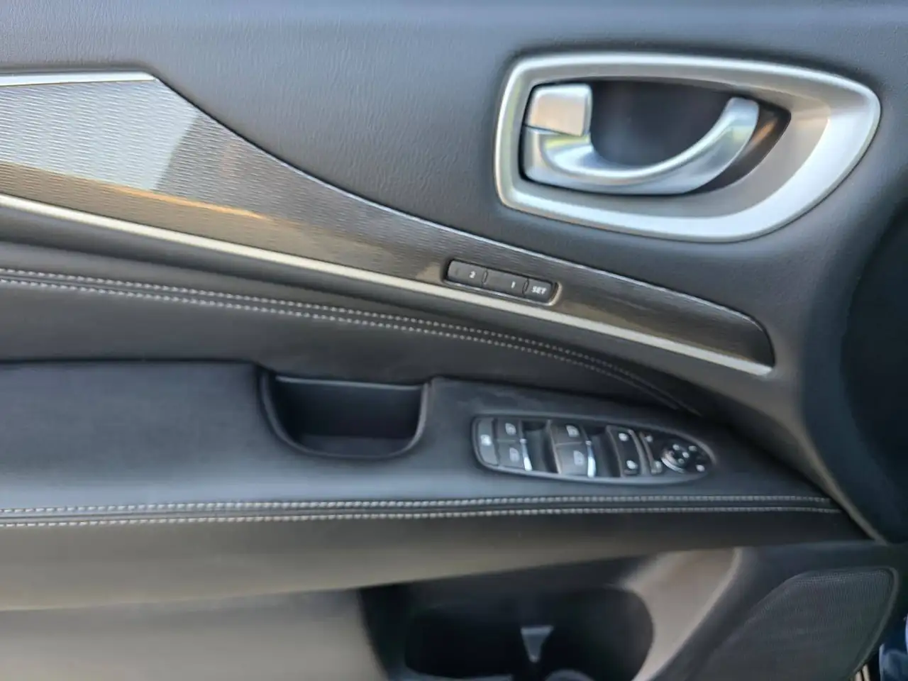 Infiniti QX60 photo Infiniti QX60