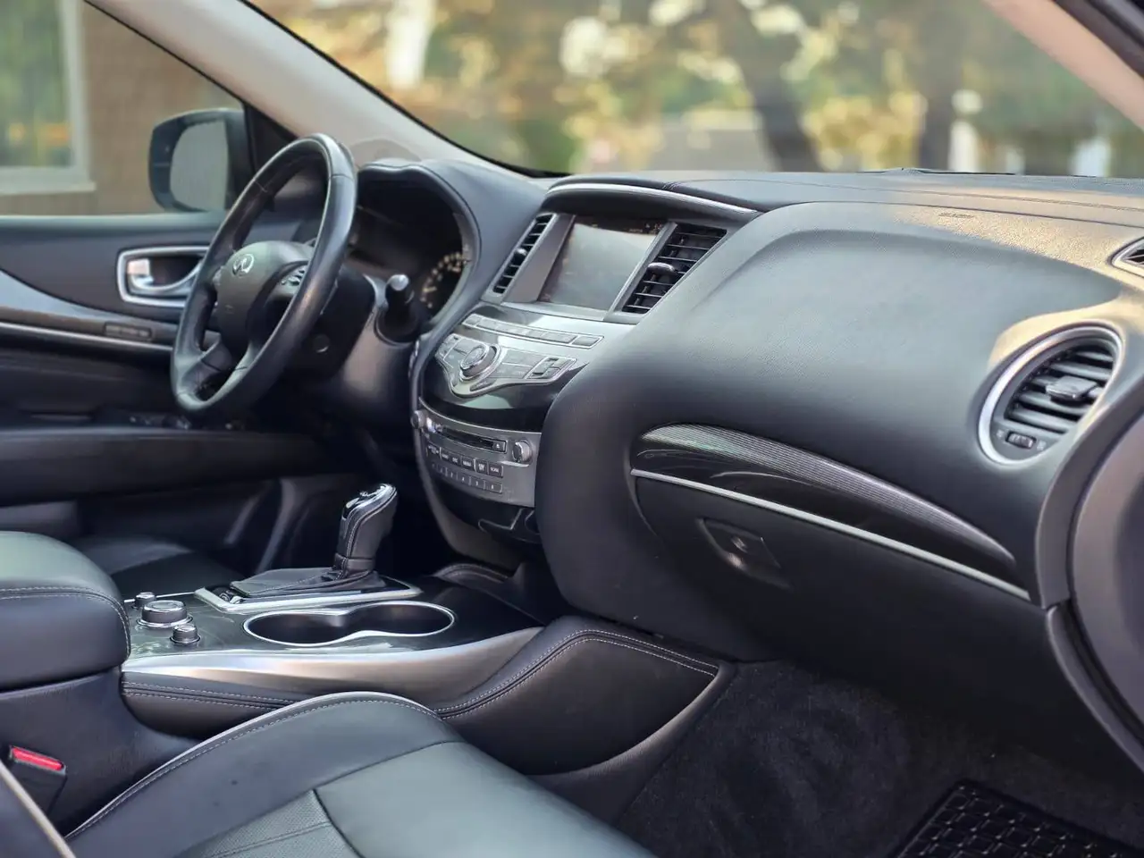 Infiniti QX60 photo Infiniti QX60