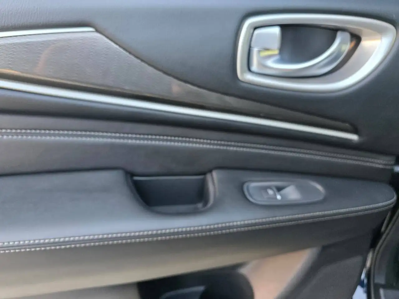 Infiniti QX60 photo Infiniti QX60