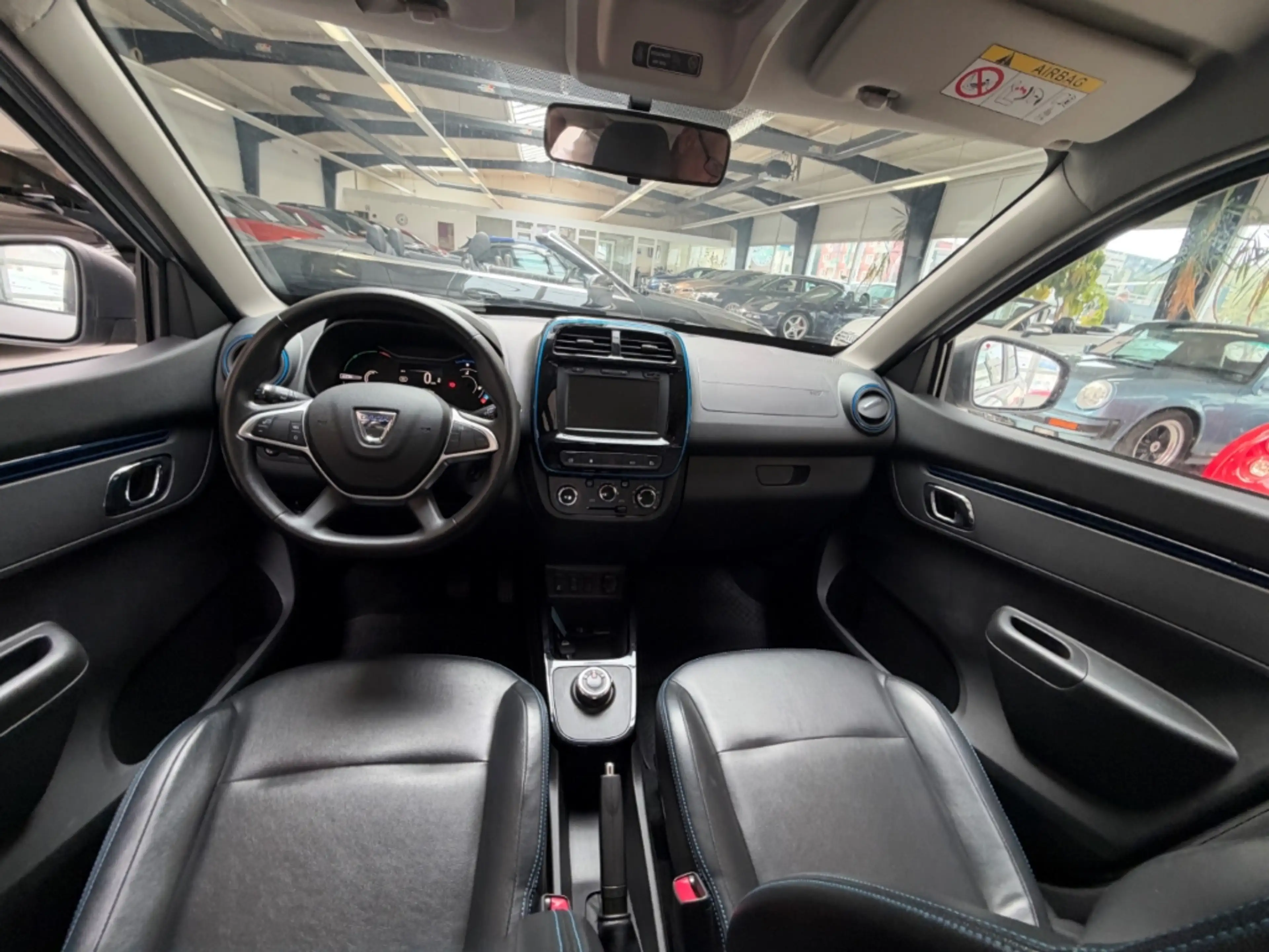 Dacia Spring Electric Comfort aus 1.Hand Navigation — photo 10