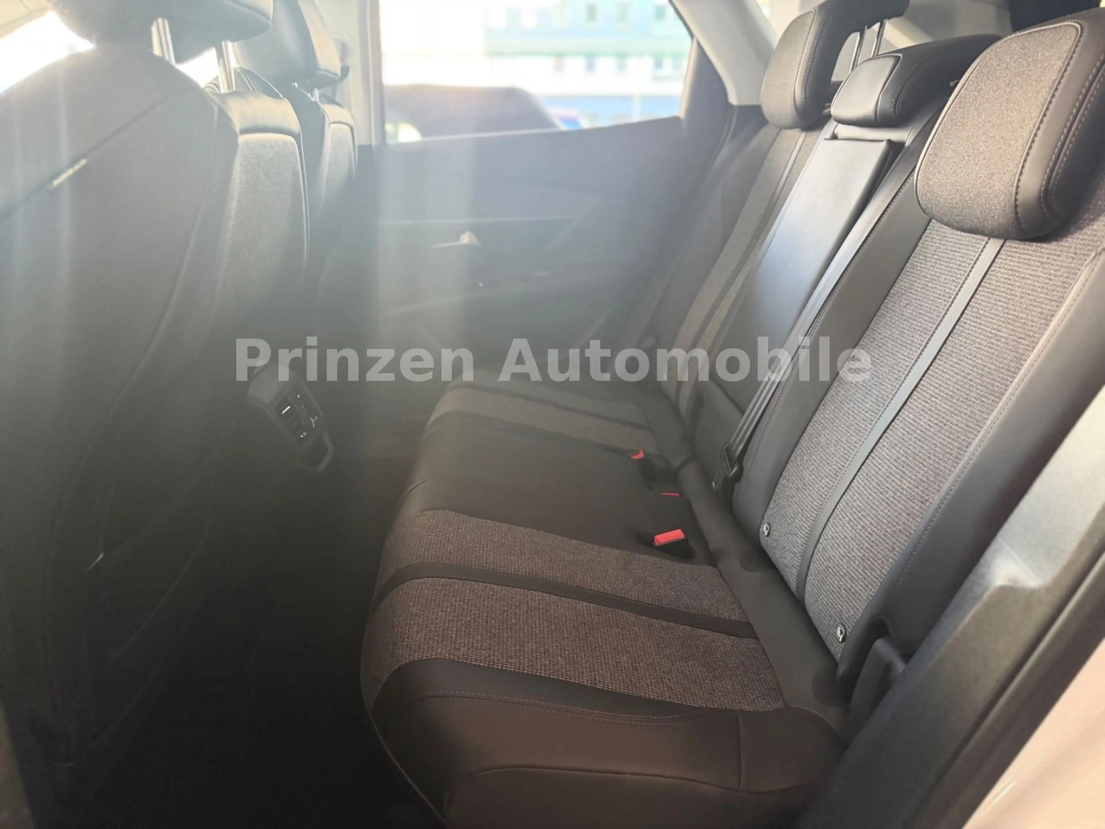 Peugeot 3008 Allure *Premium*Led*360°*Spur*Apple*Acc* — photo 12